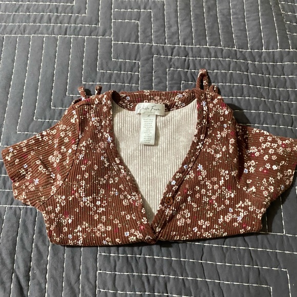 Crop Top - Picture 3 of 3